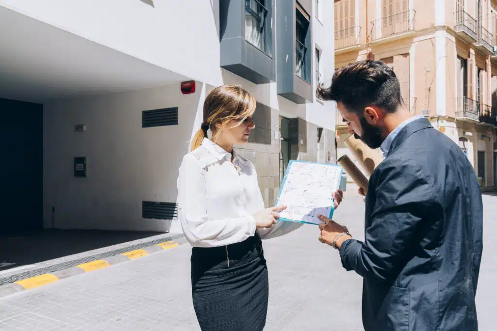 Pour vendre en viager à La Rochelle, choisissez une agence experte, transparente, avec de bons avis et des honoraires raisonnables.